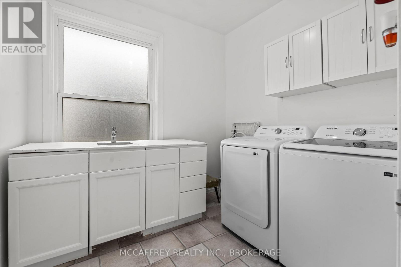 Photo 15 of 209 Centre Street N, Greater Napanee ON