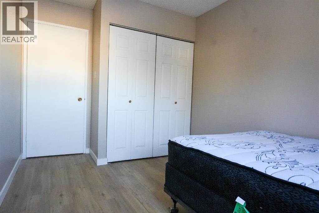 111 Charles Avenue, Fort McMurray