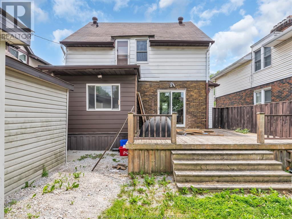 Photo 32 of 528 Partington, Windsor ON