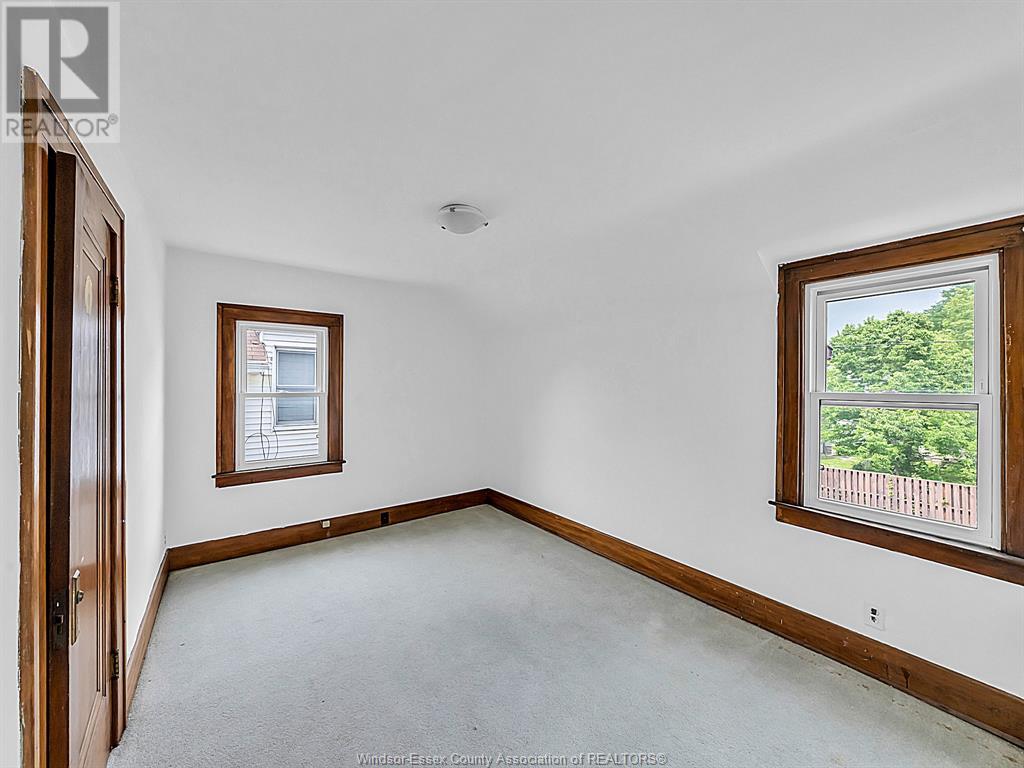 Photo 13 of 528 Partington, Windsor ON