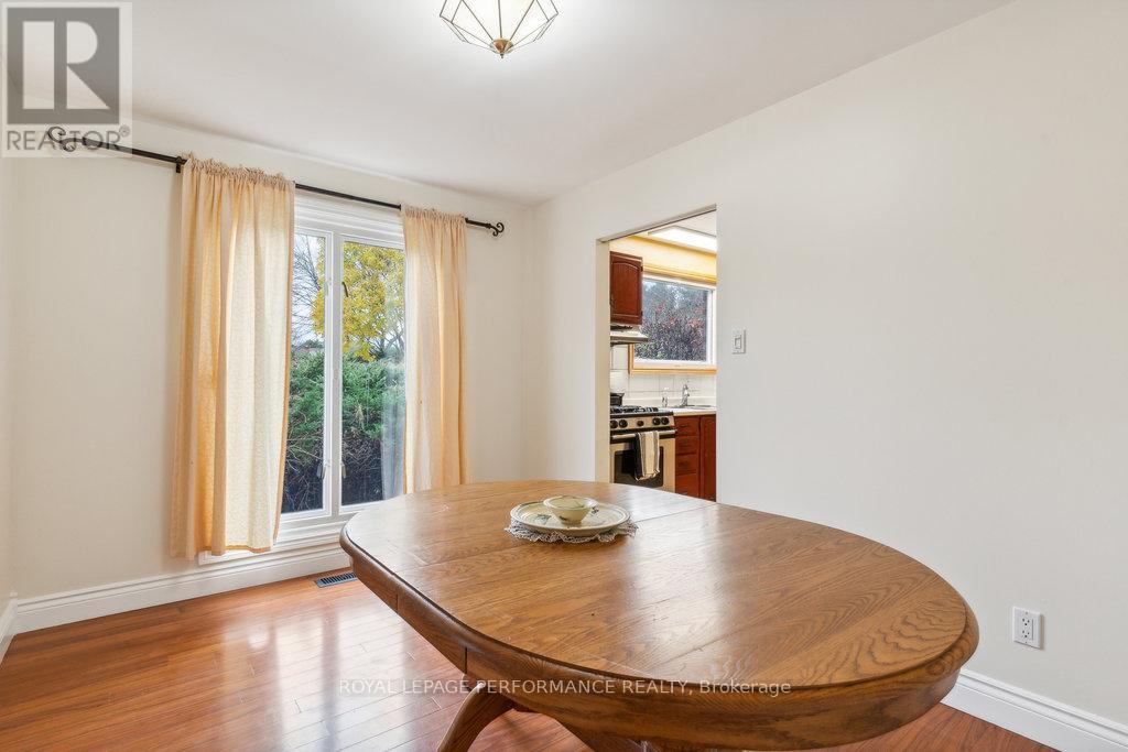 Photo 11 of 1932 Marquis Avenue, Ottawa ON