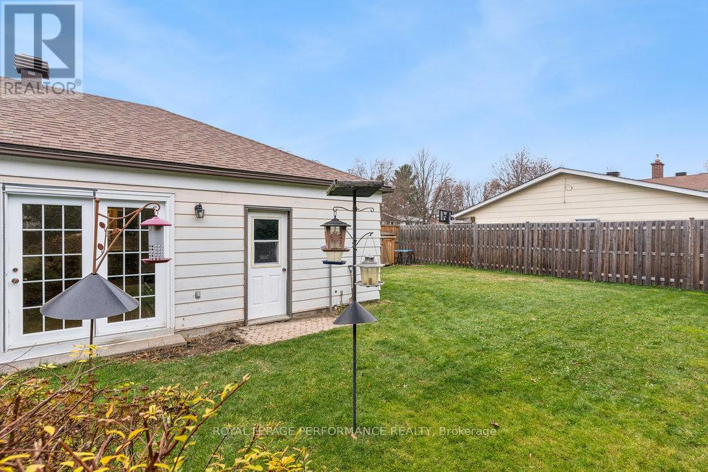 Photo 45 of 1932 Marquis Avenue, Ottawa ON