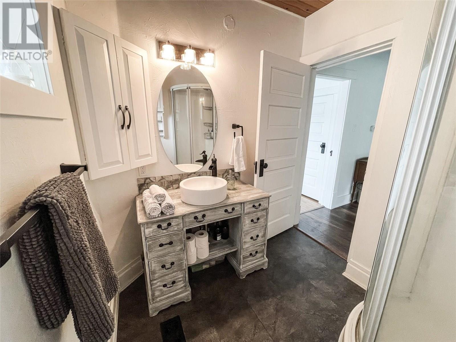 10918 PRAIRIE VALLEY Road, Summerland