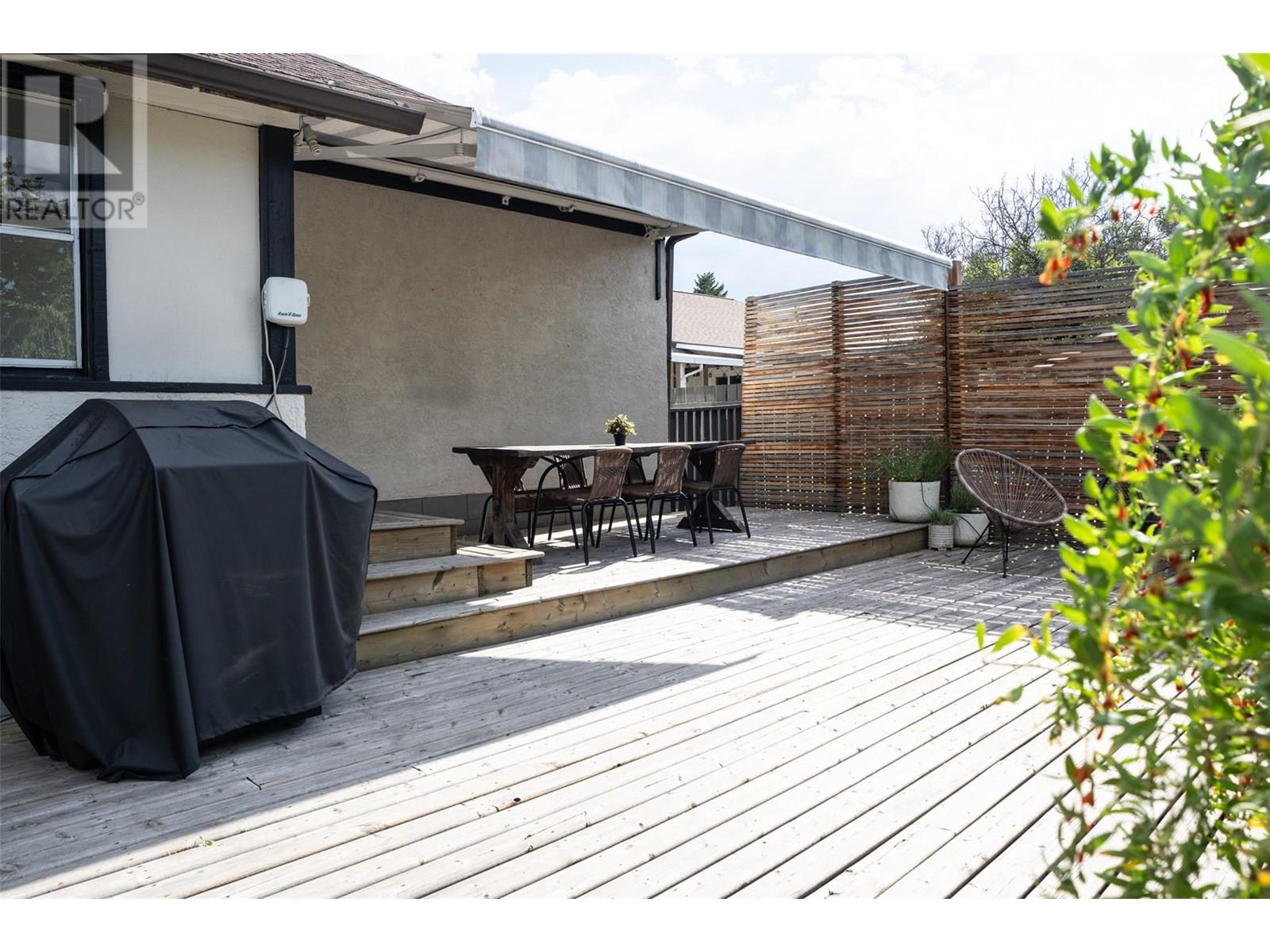 10918 PRAIRIE VALLEY Road, Summerland