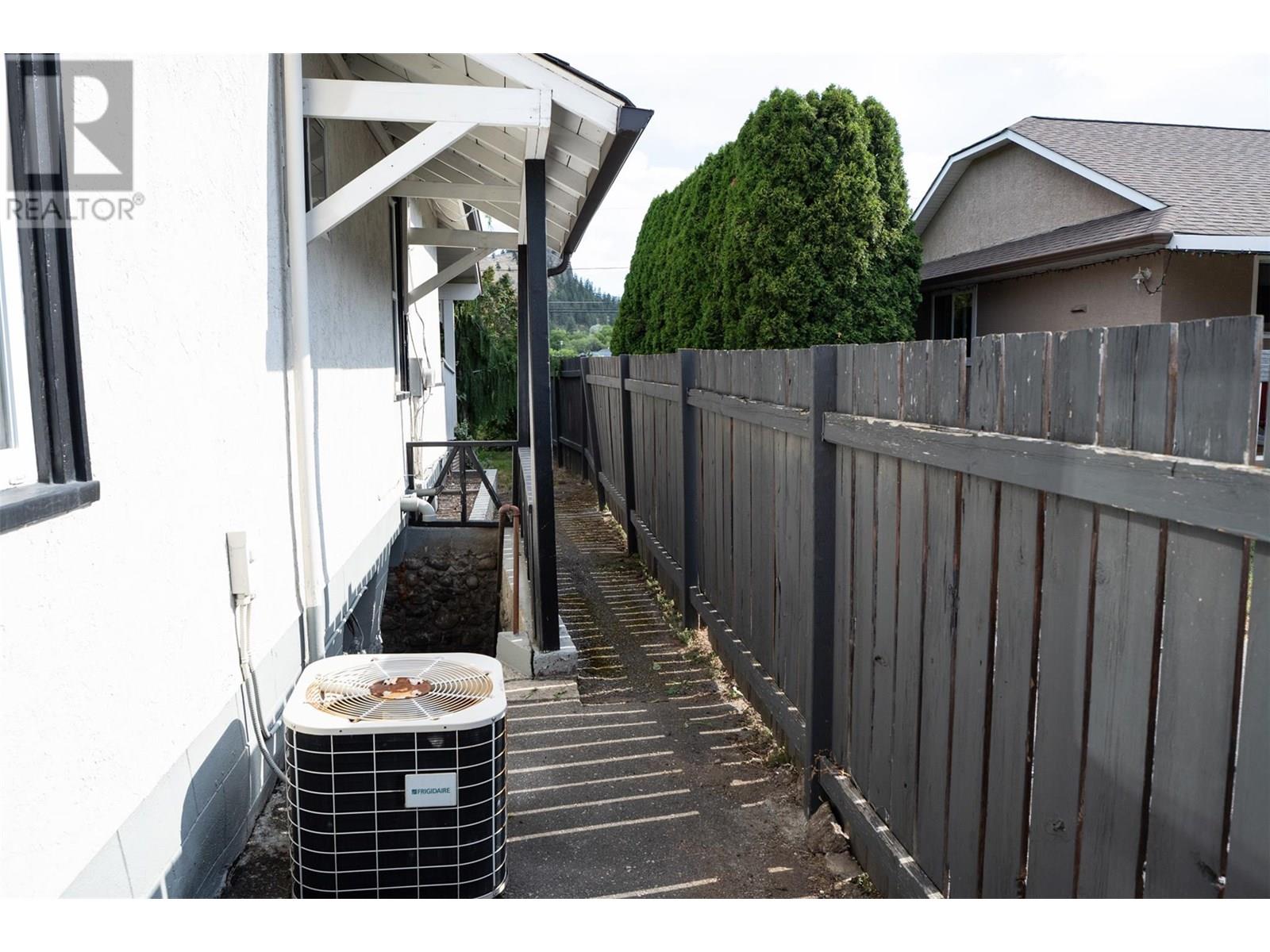 10918 PRAIRIE VALLEY Road, Summerland