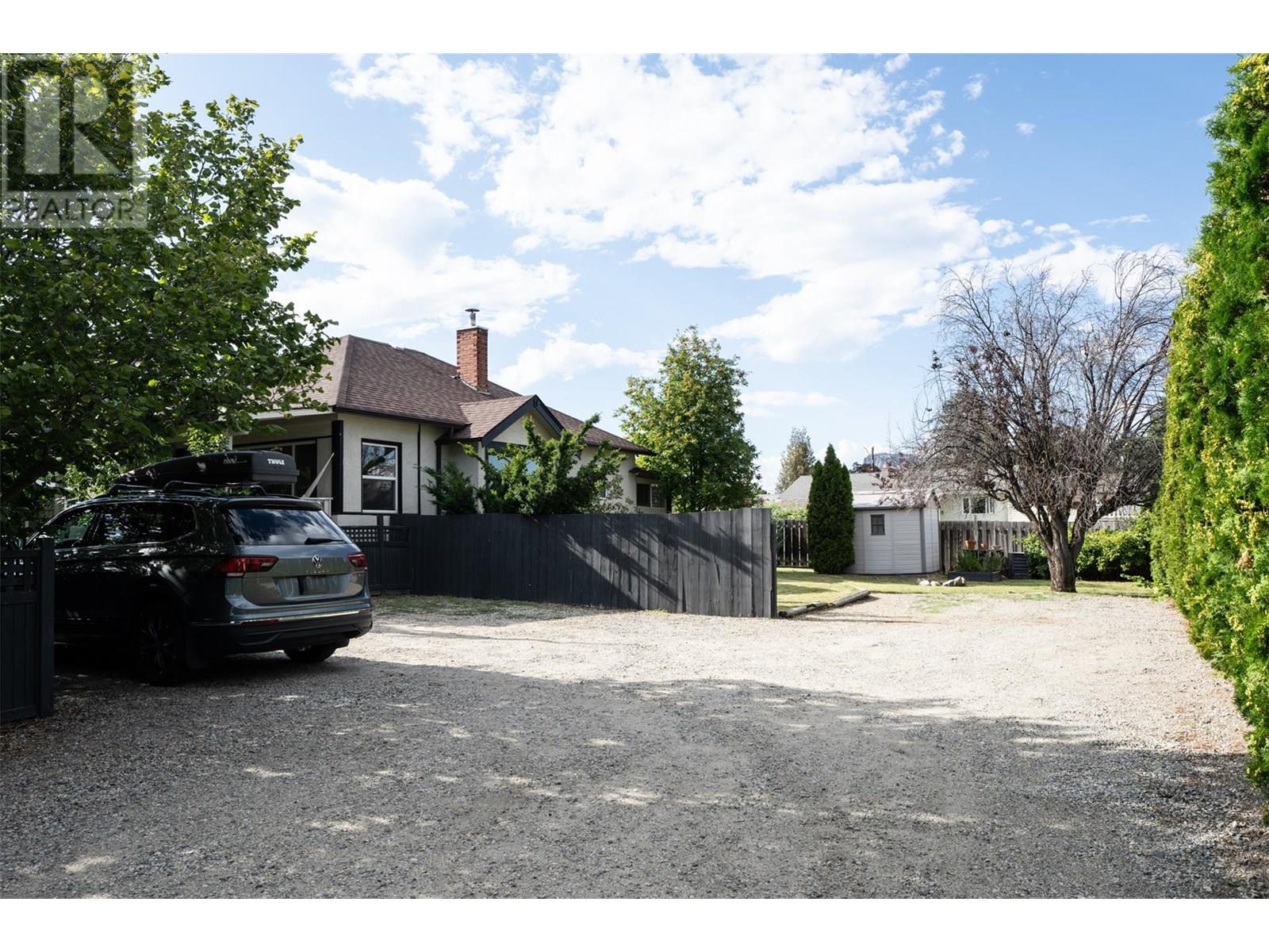 10918 PRAIRIE VALLEY Road, Summerland