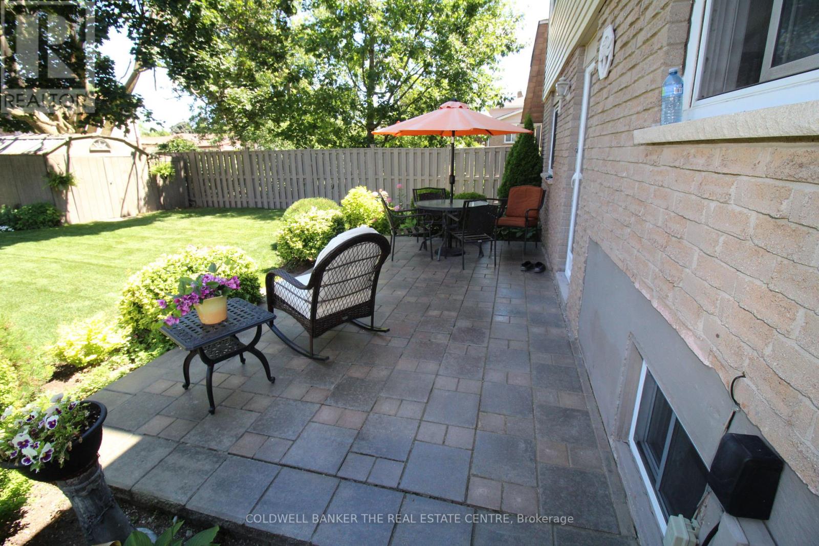 Photo 18 of 60 Chieftain Crescent, Barrie ON