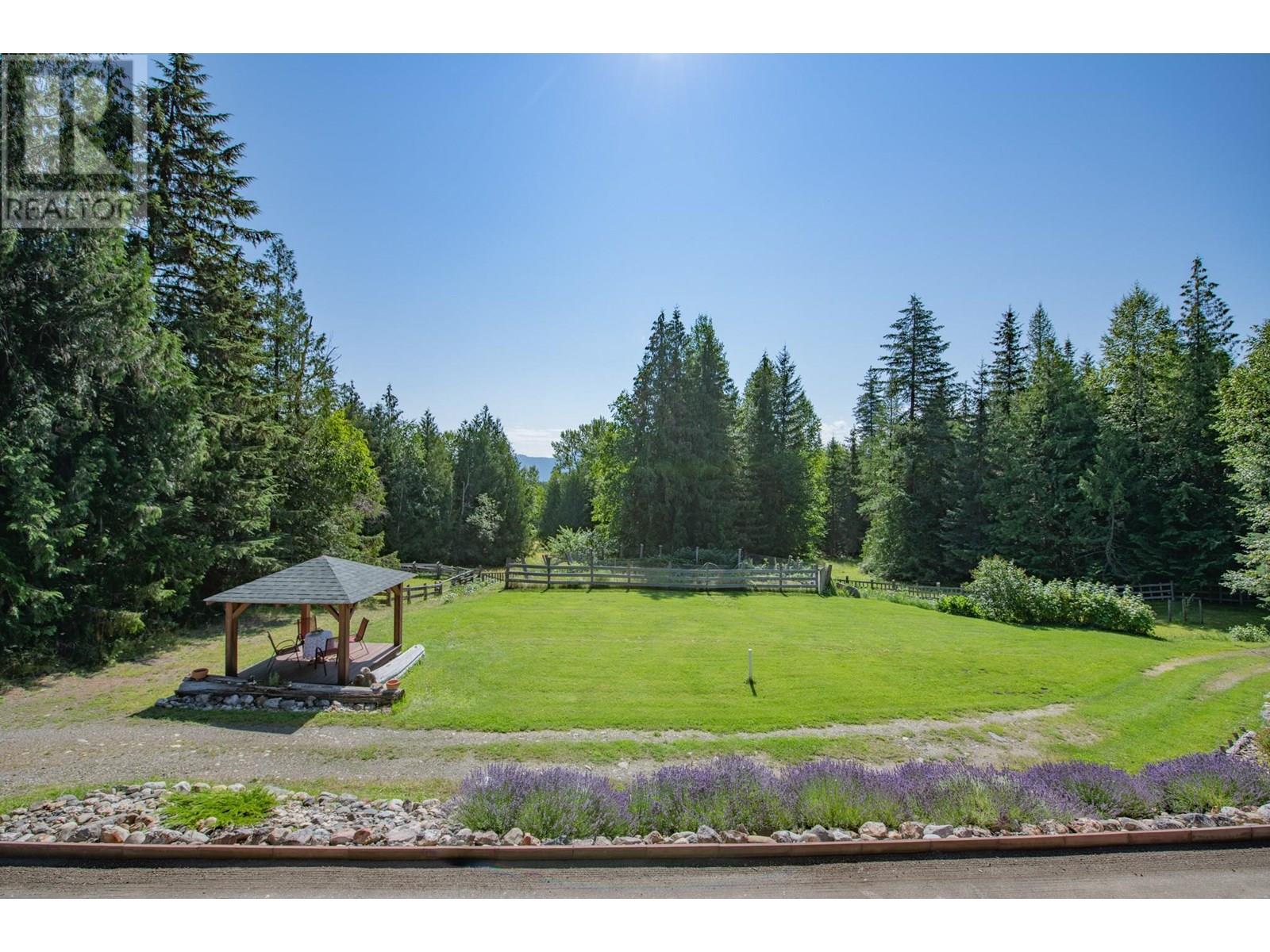 296 Trinity Valley Road, Lumby