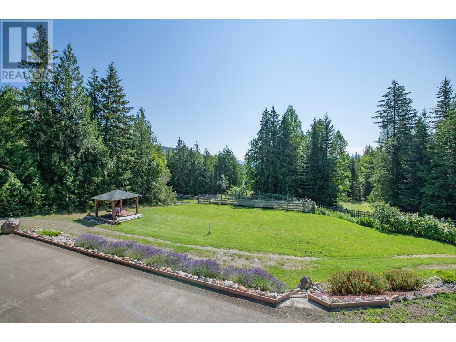 296 Trinity Valley Road, Lumby