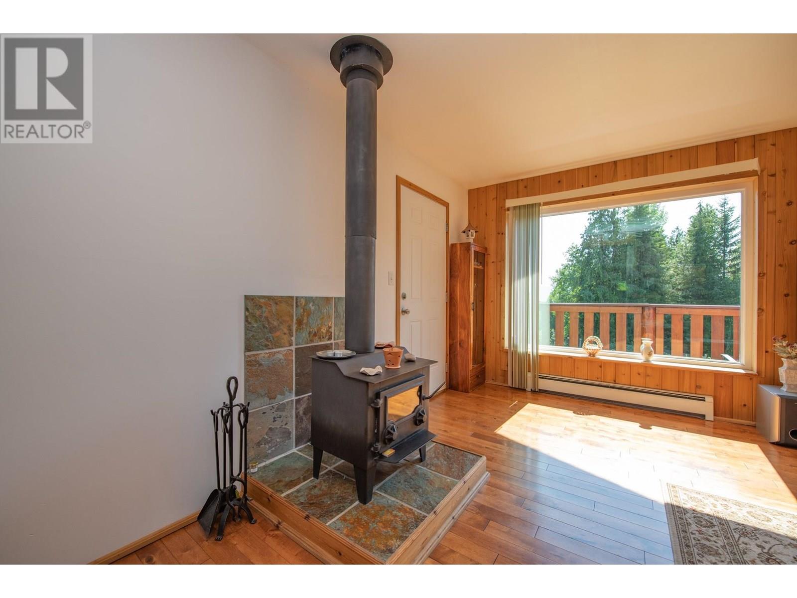 296 Trinity Valley Road, Lumby