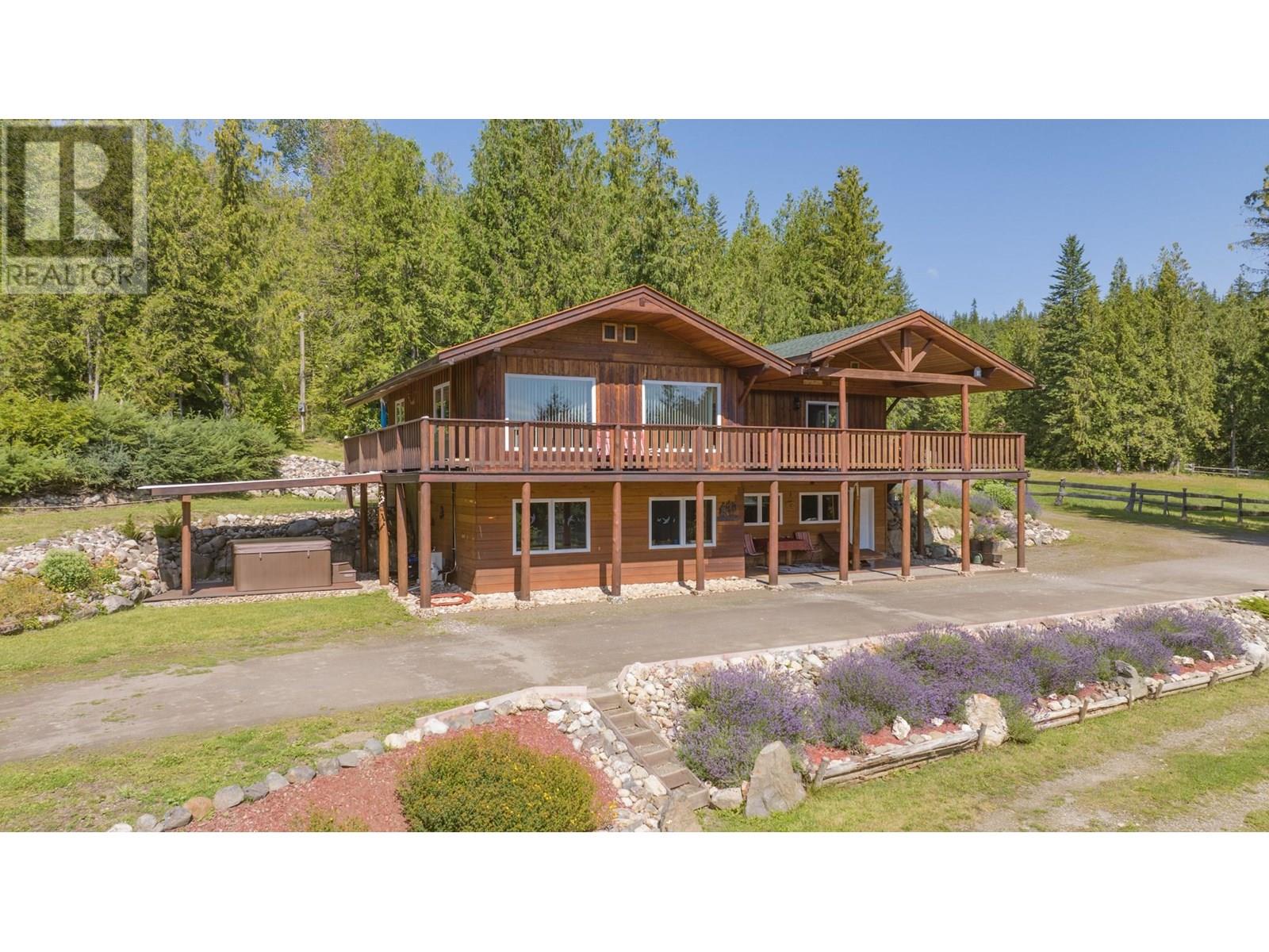 296 Trinity Valley Road, Lumby
