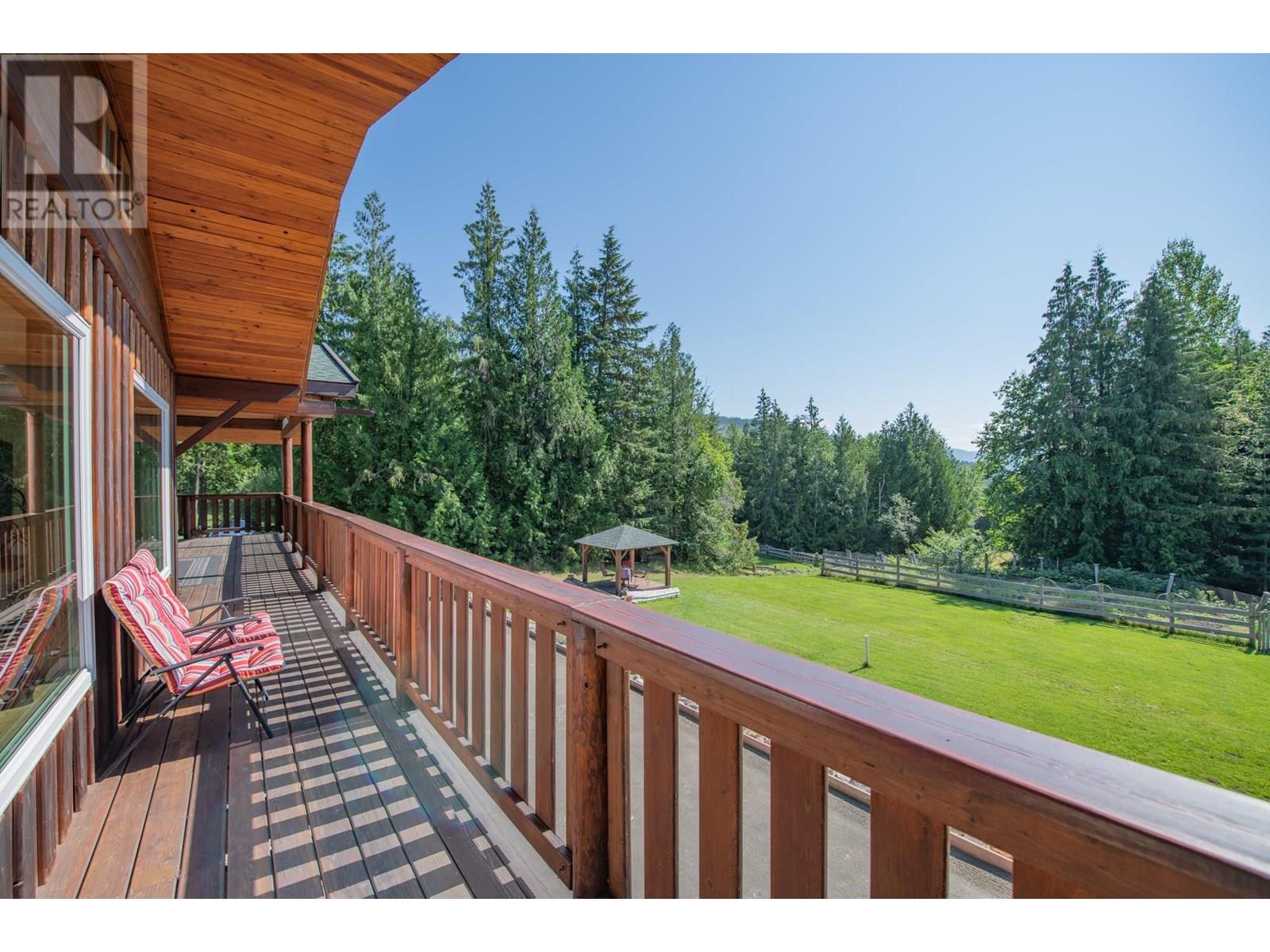 296 Trinity Valley Road, Lumby