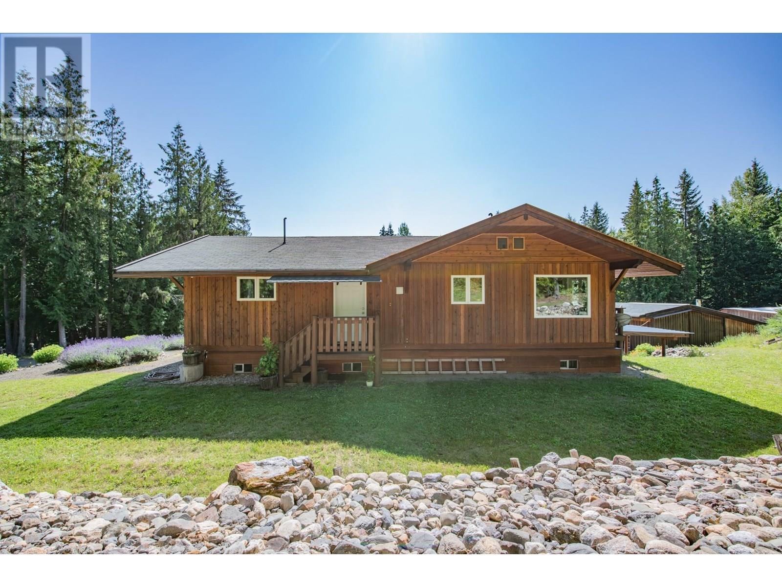 296 Trinity Valley Road, Lumby