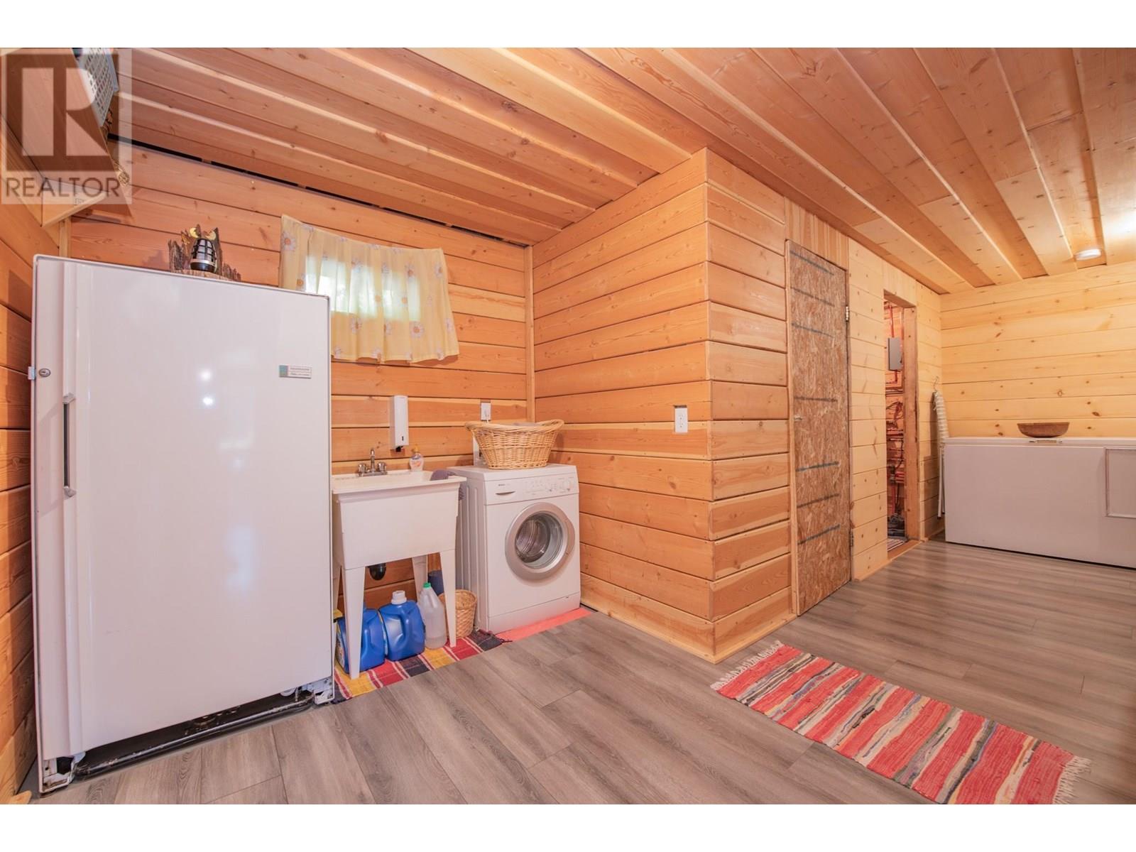 296 Trinity Valley Road, Lumby