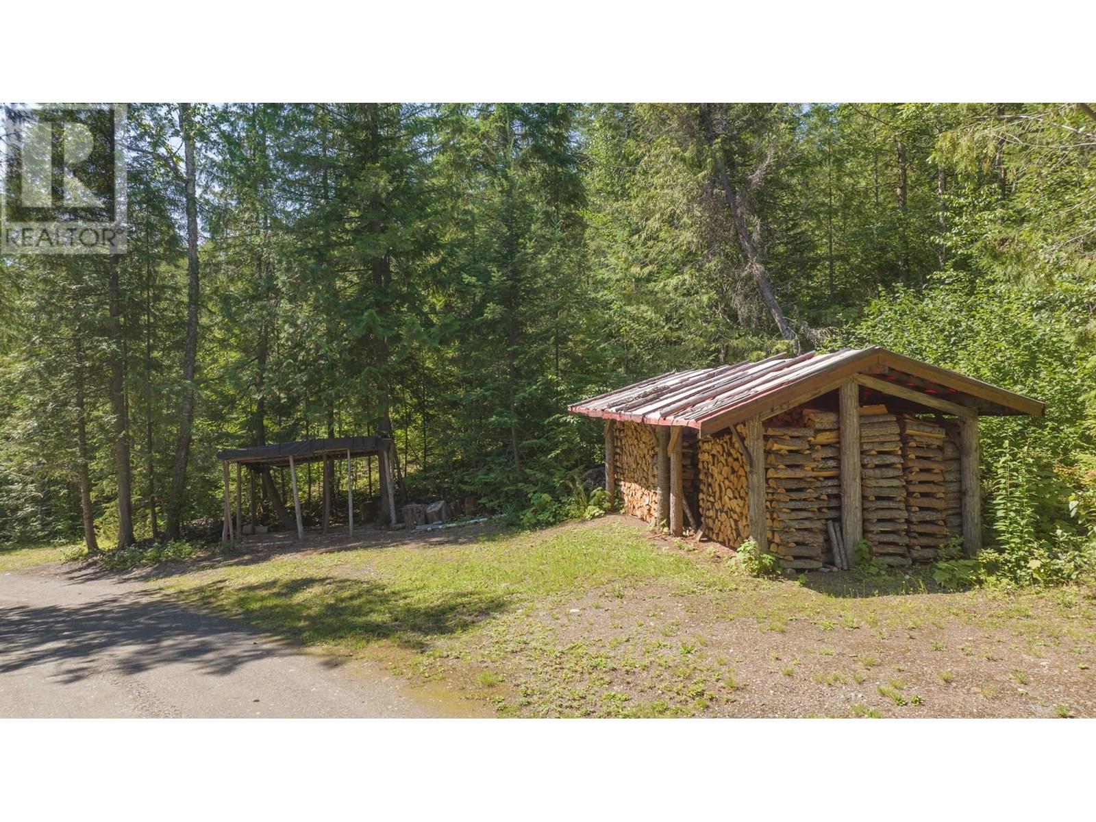 296 Trinity Valley Road, Lumby