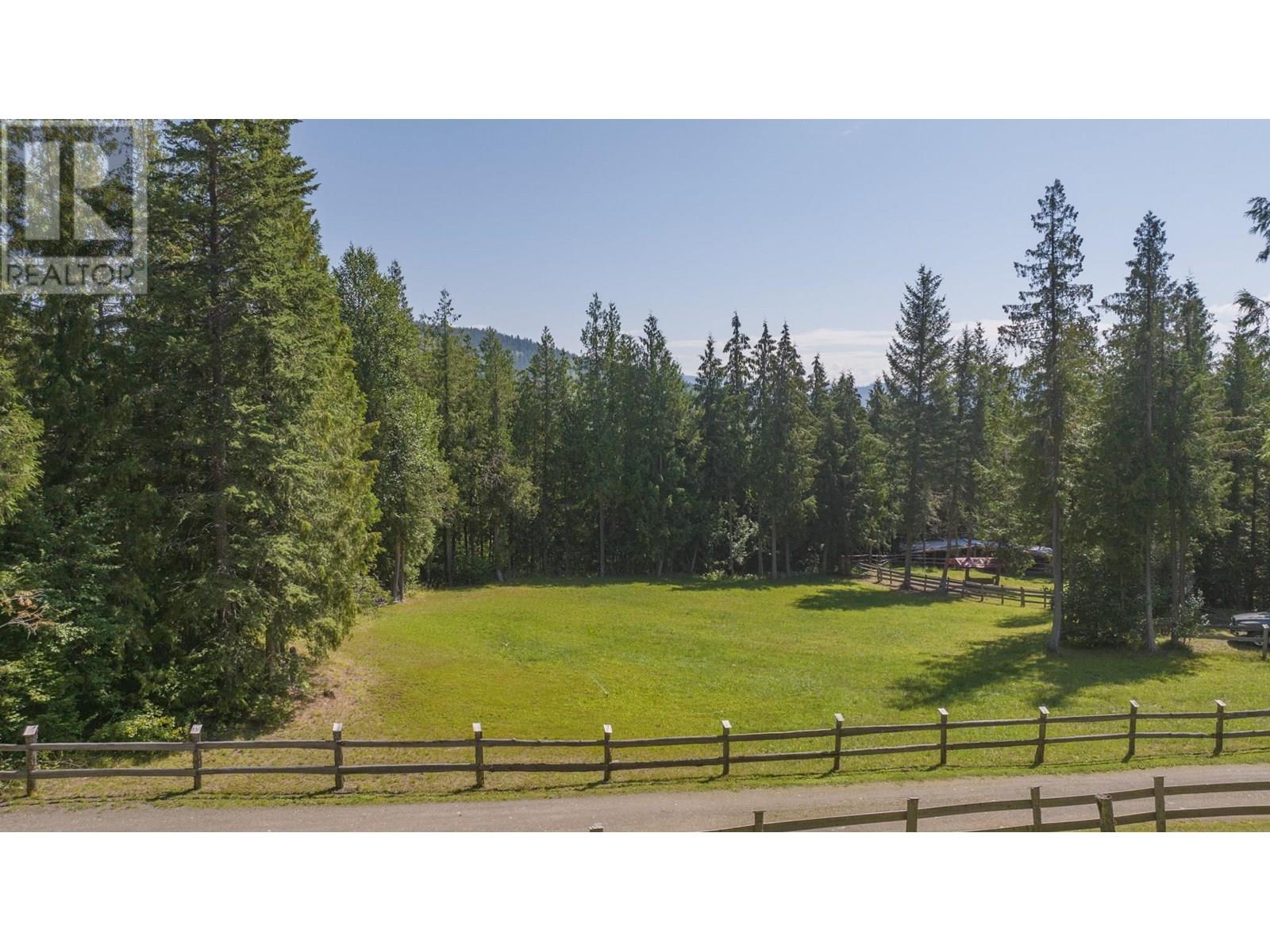 296 Trinity Valley Road, Lumby