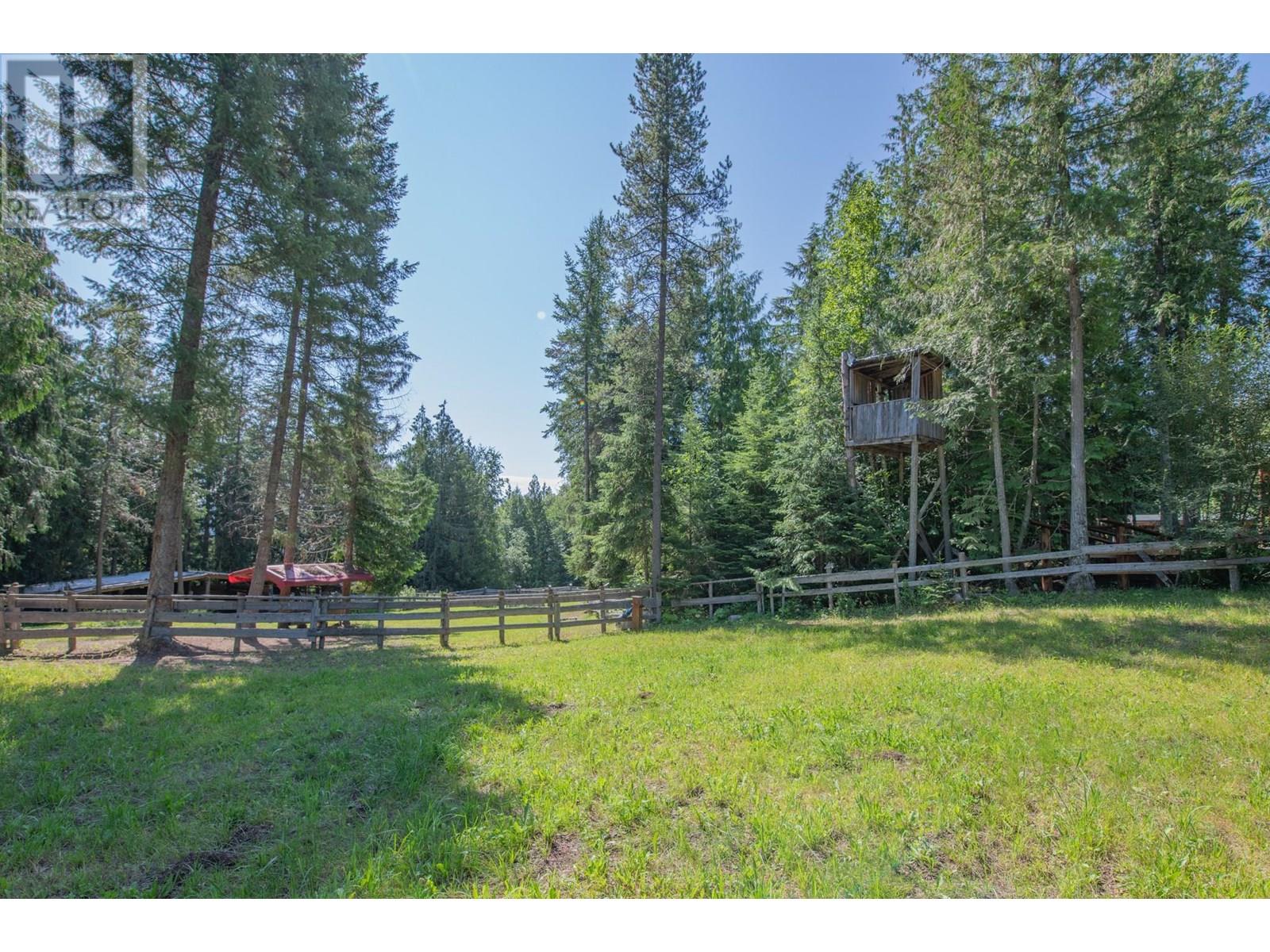 296 Trinity Valley Road, Lumby
