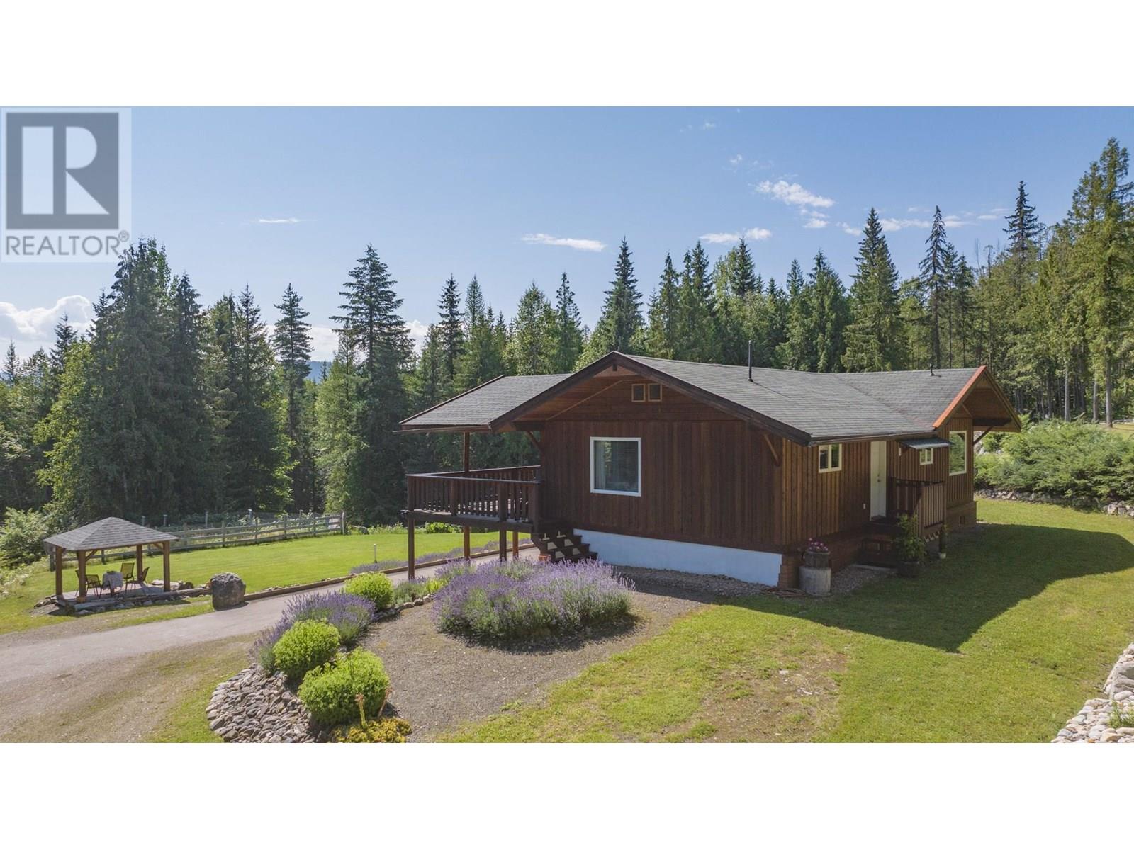 296 Trinity Valley Road, Lumby