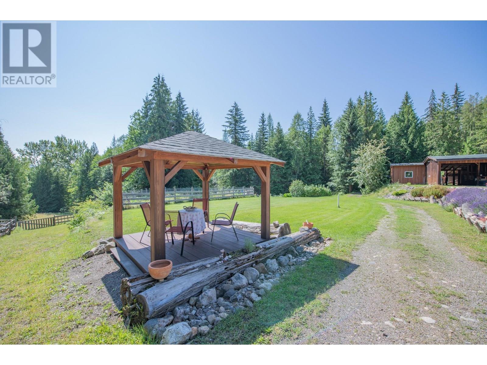 296 Trinity Valley Road, Lumby