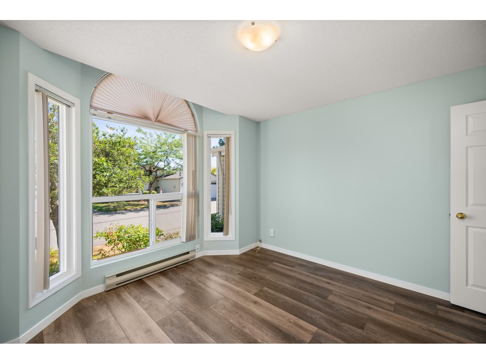 Photo 5 of 54 2345 Cranley Drive, Surrey BC