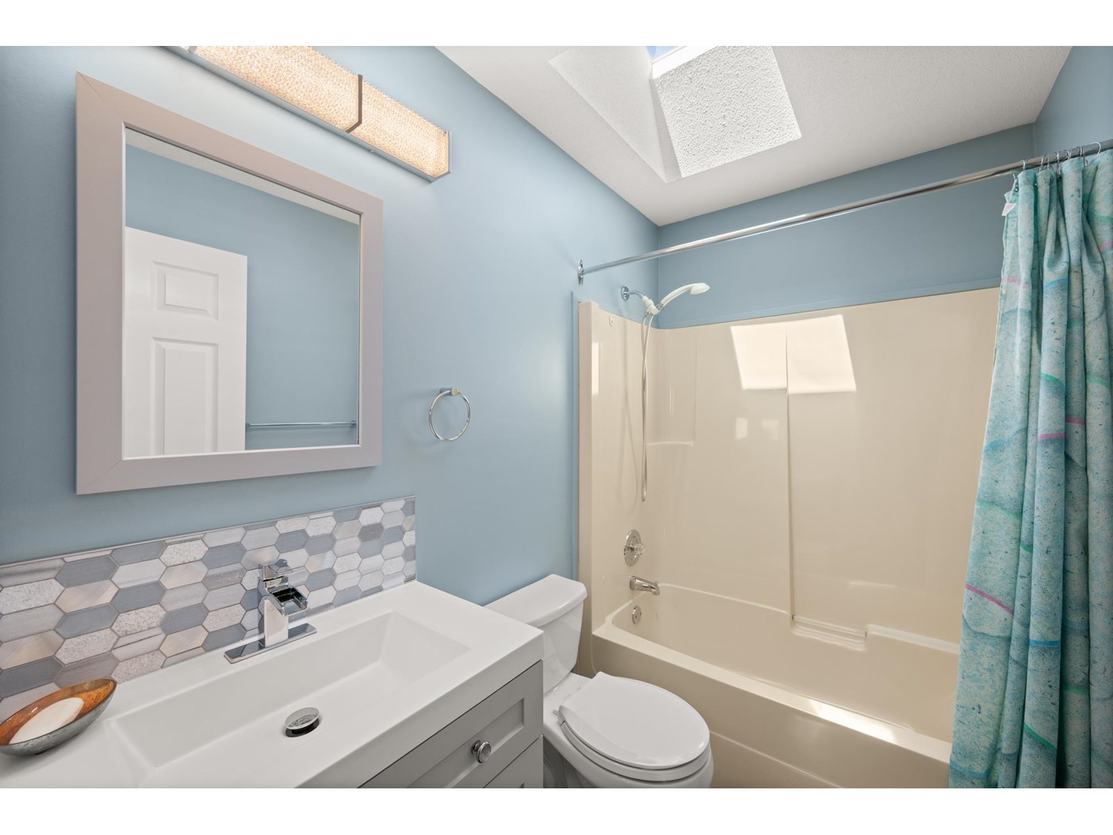 Photo 2 of 54 2345 Cranley Drive, Surrey BC