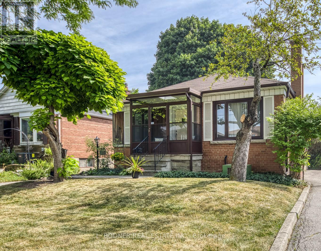 Photo 3 of 150 Silverhill Drive, Toronto ON