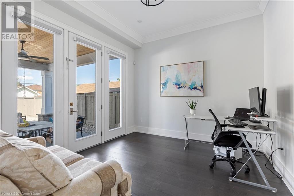 Photo 10 of 265 Woodale Avenue, Oakville ON
