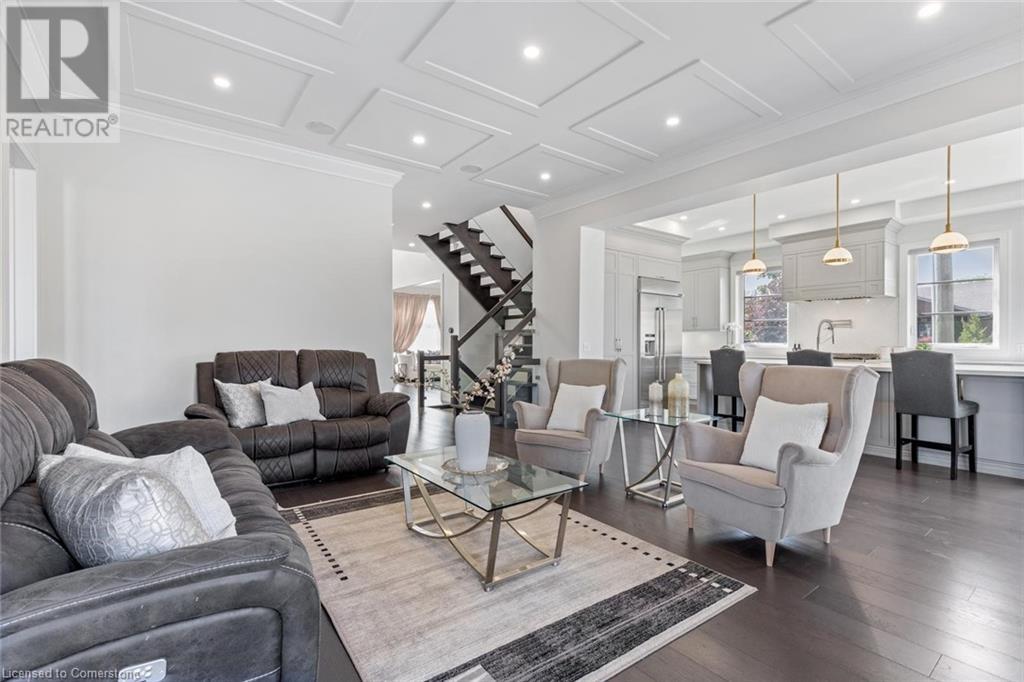 Photo 11 of 265 Woodale Avenue, Oakville ON