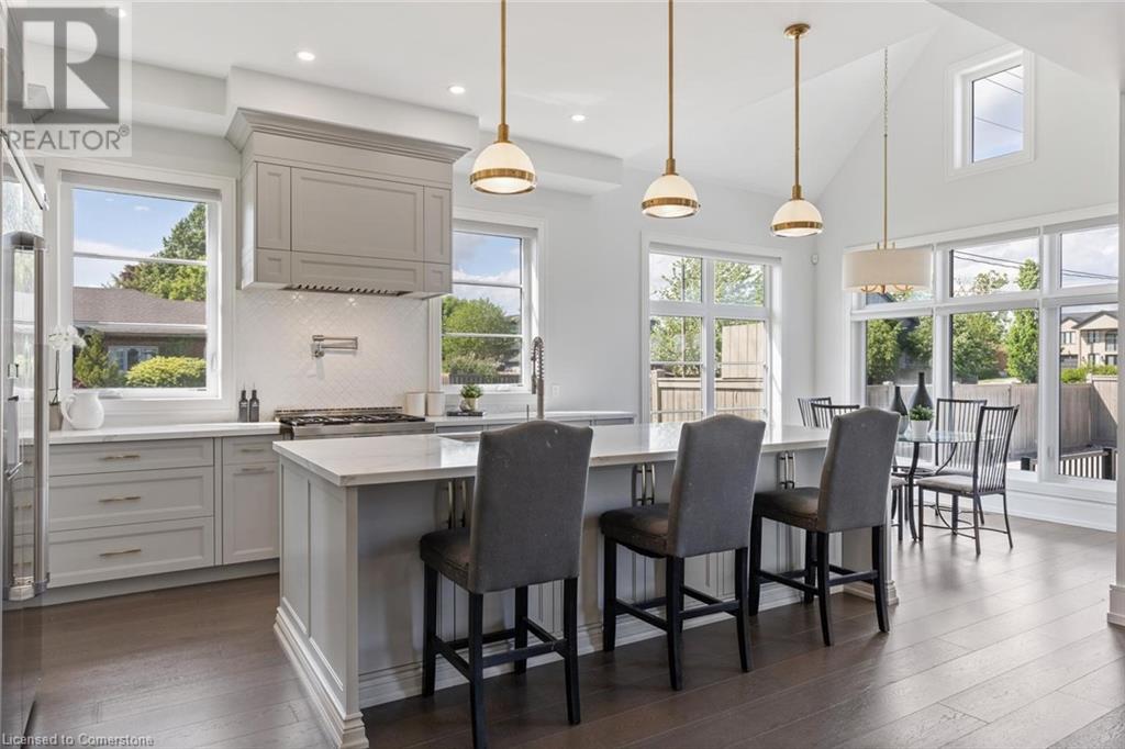 Photo 12 of 265 Woodale Avenue, Oakville ON