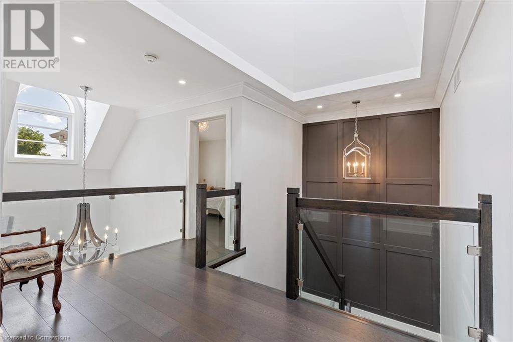 Photo 21 of 265 Woodale Avenue, Oakville ON