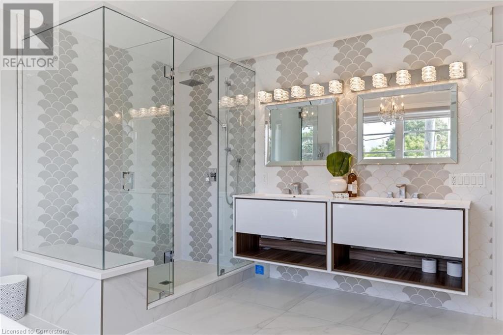 Photo 27 of 265 Woodale Avenue, Oakville ON