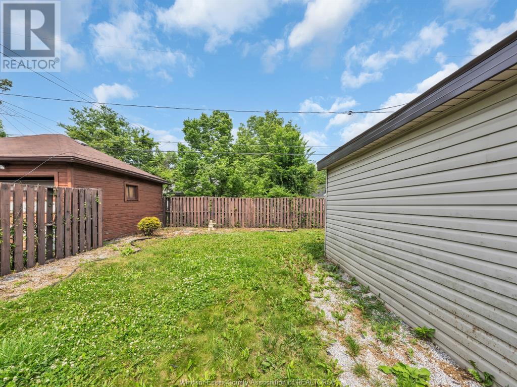 Photo 7 of 528 Partington, Windsor ON