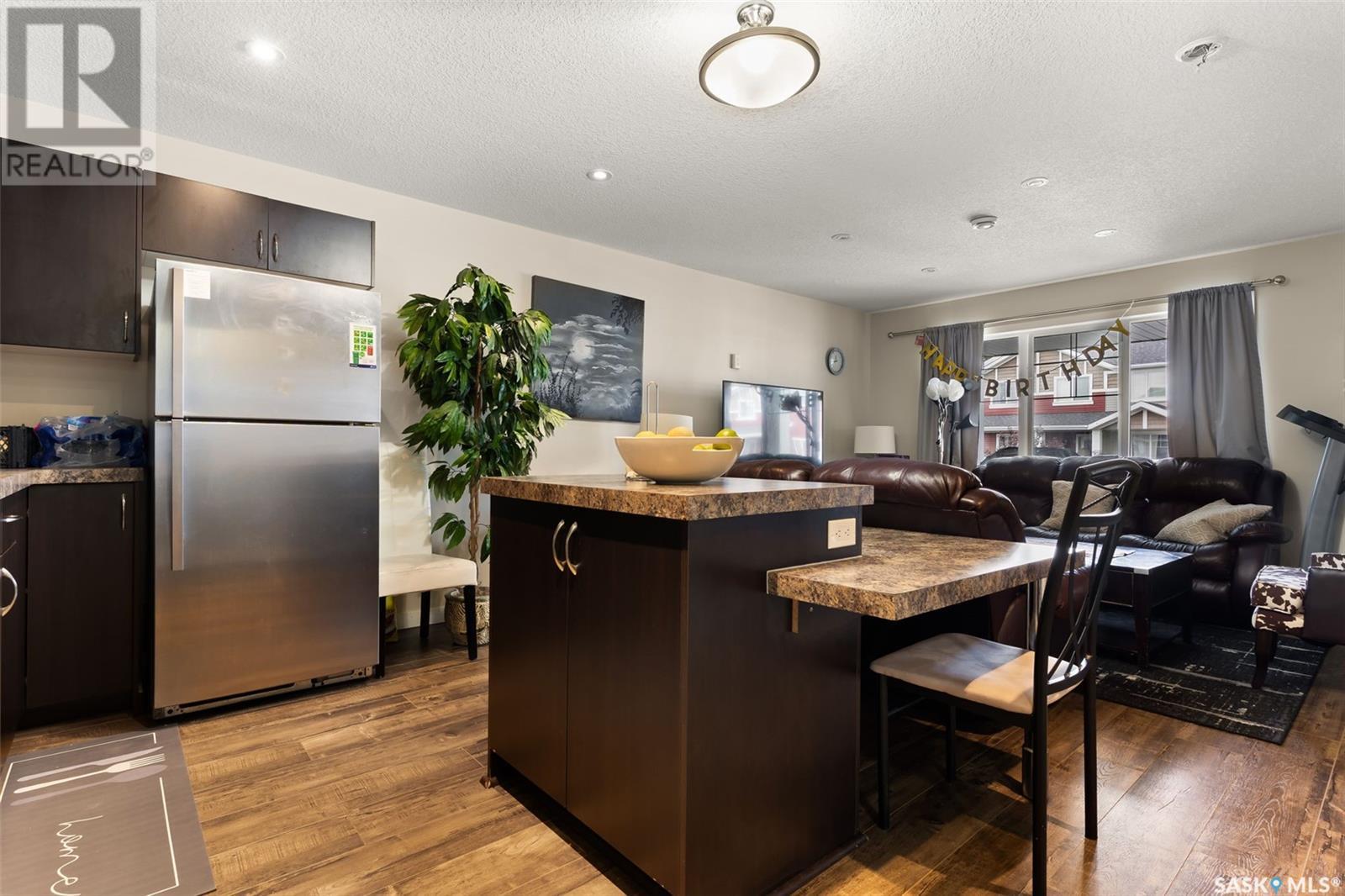 Photo 14 of 34 B 4533 Delhaye Way, Regina SK
