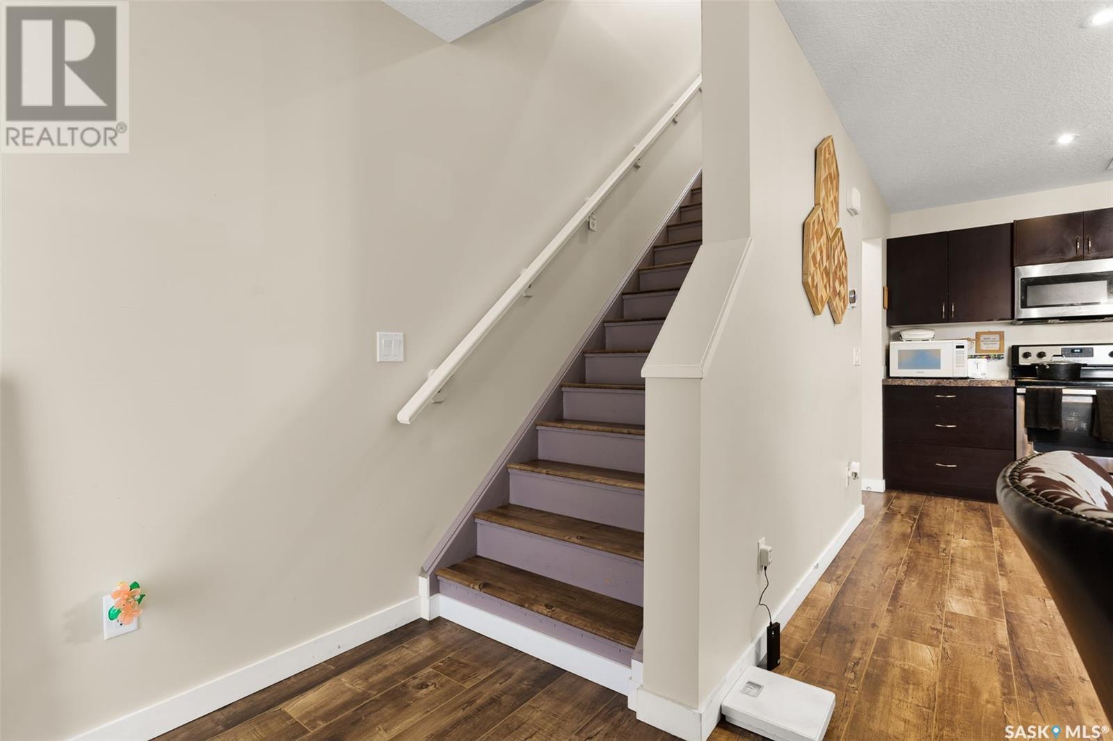 Photo 15 of 34 B 4533 Delhaye Way, Regina SK