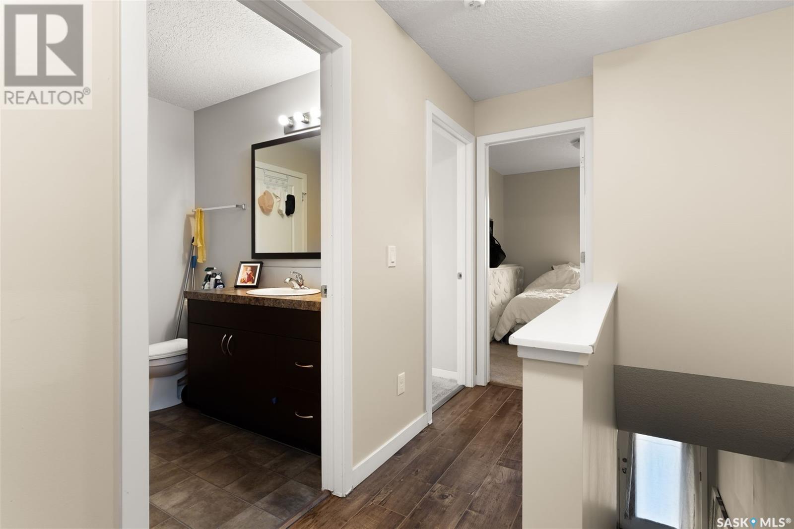 Photo 17 of 34 B 4533 Delhaye Way, Regina SK