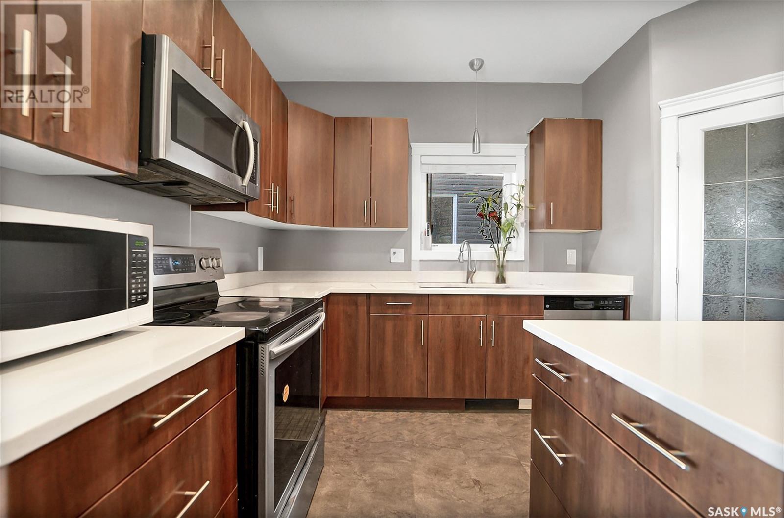 Photo 7 of 226 Gillies Street, Saskatoon SK