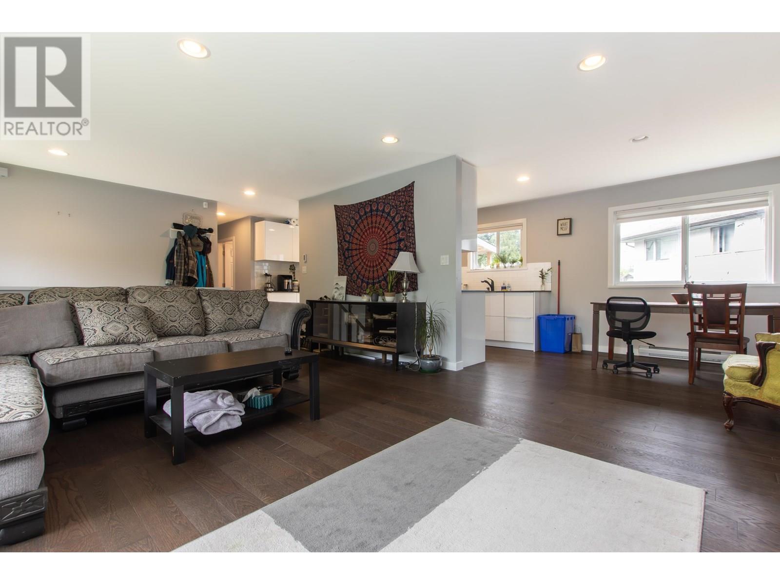 1980 GARIBALDI WAY, Squamish