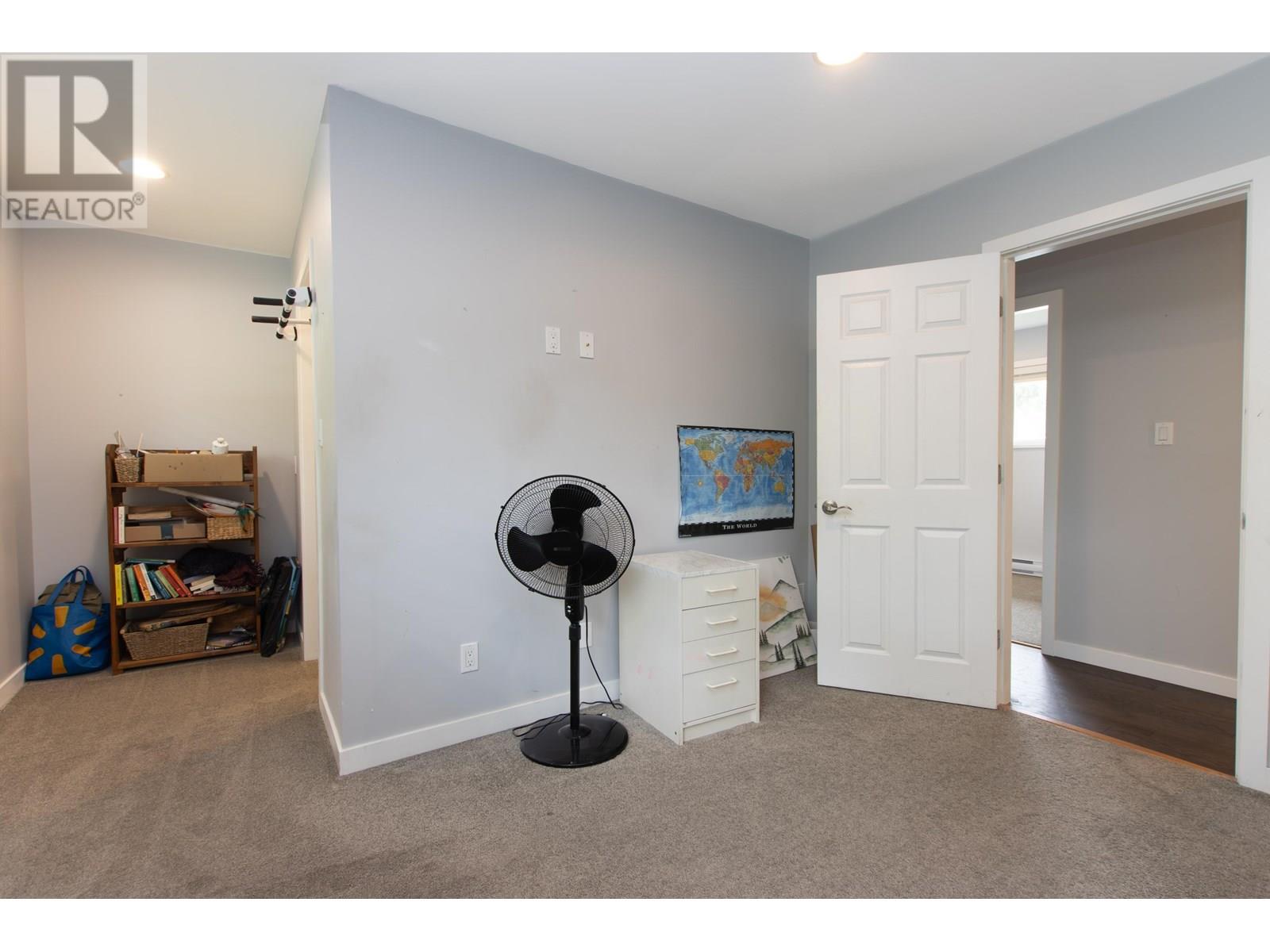 1980 GARIBALDI WAY, Squamish