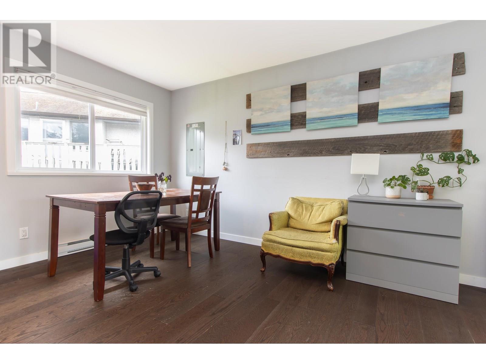 1980 GARIBALDI WAY, Squamish