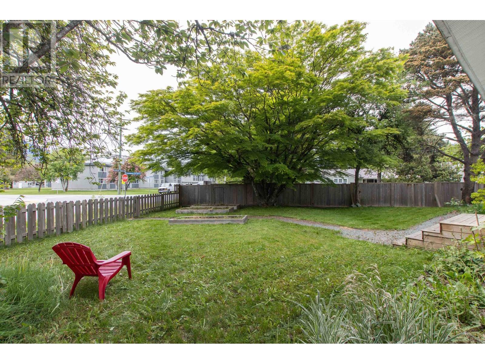 1980 GARIBALDI WAY, Squamish