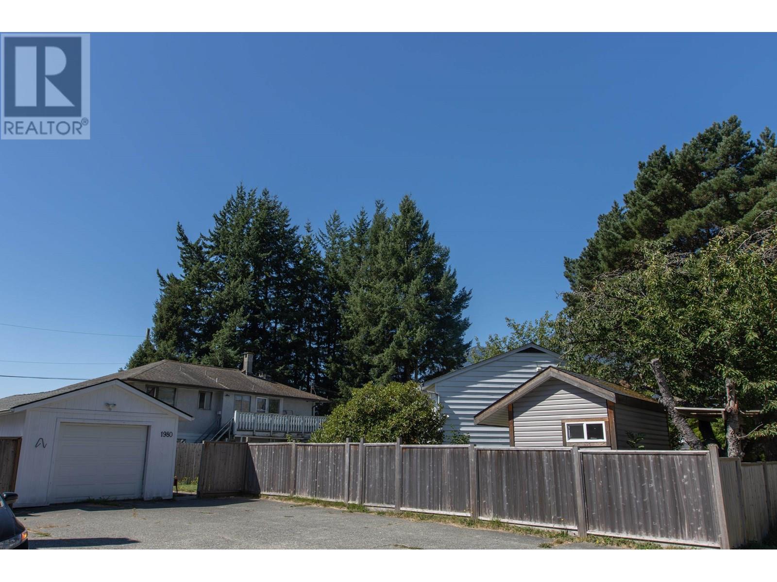 1980 GARIBALDI WAY, Squamish