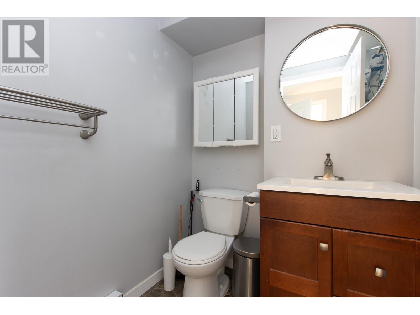 1980 GARIBALDI WAY, Squamish