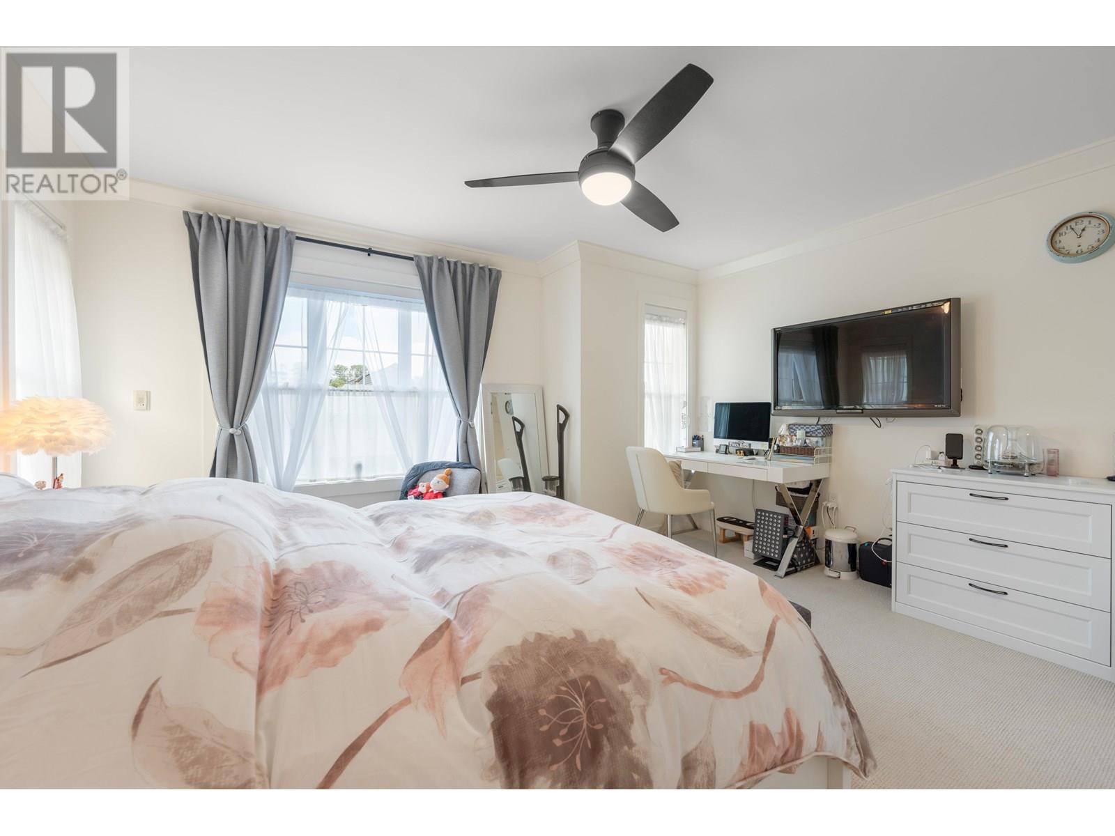 Photo 18 of 451 W 63rd Avenue, Vancouver BC