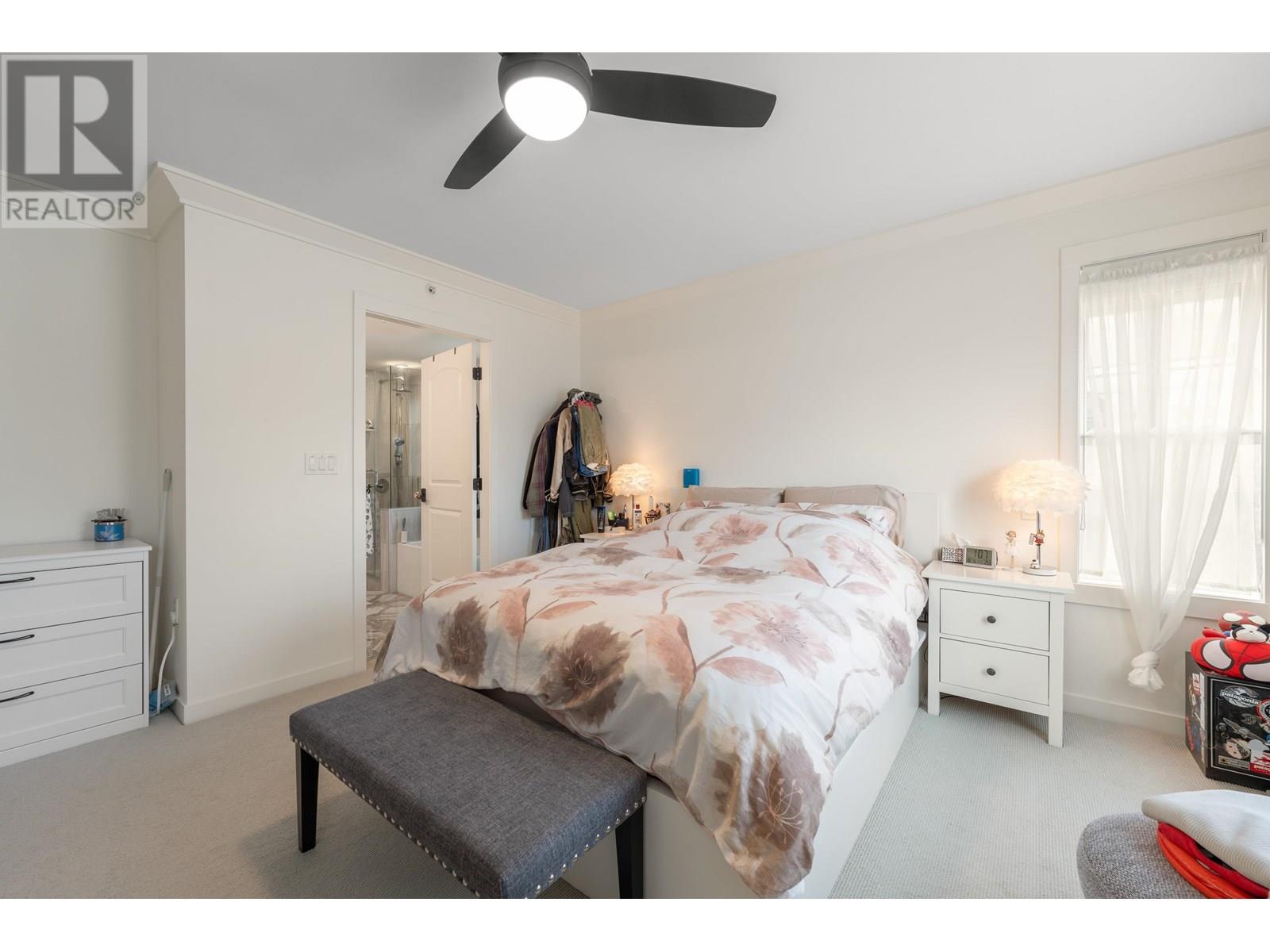 Photo 19 of 451 W 63rd Avenue, Vancouver BC