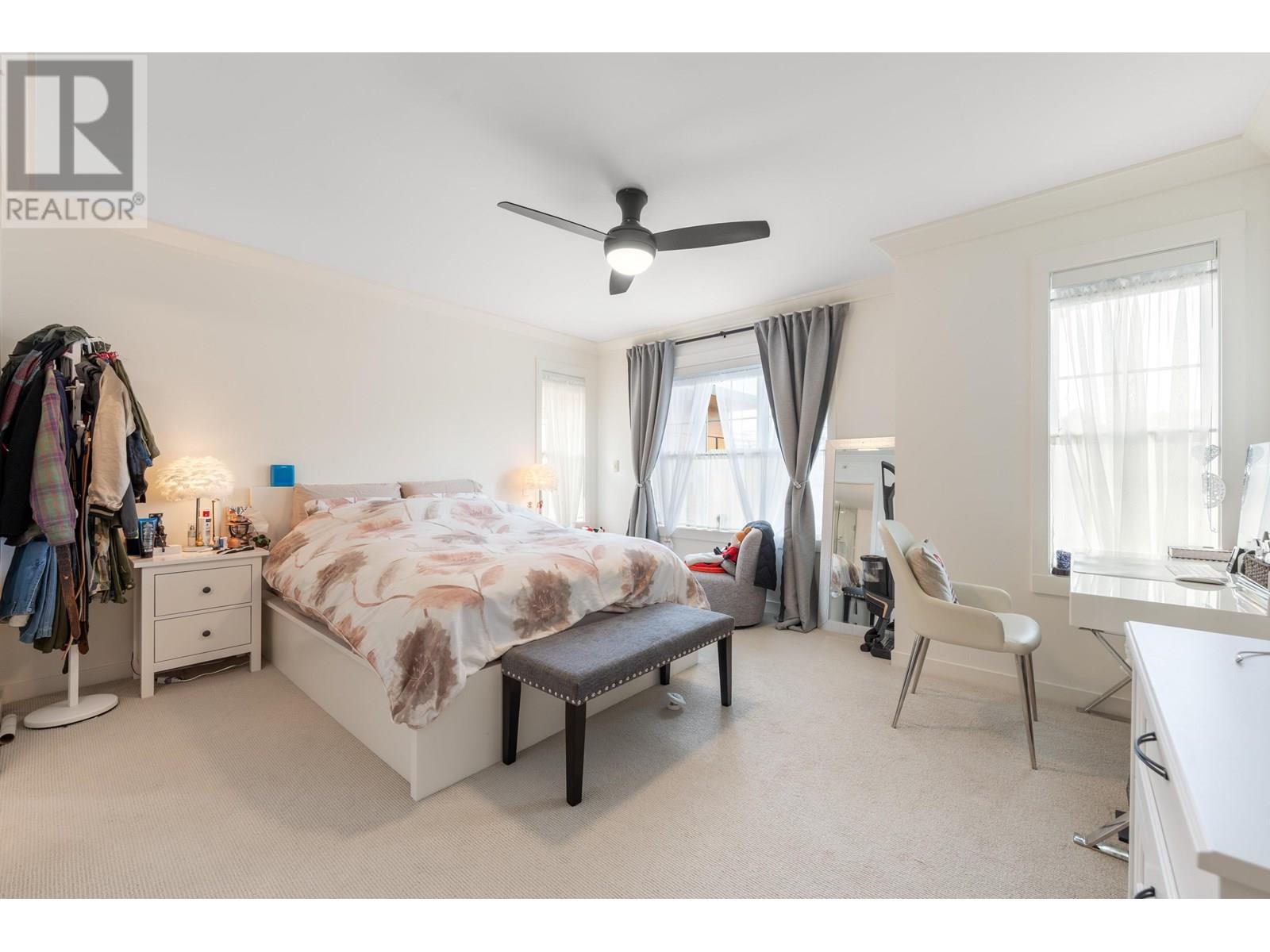 Photo 17 of 451 W 63rd Avenue, Vancouver BC
