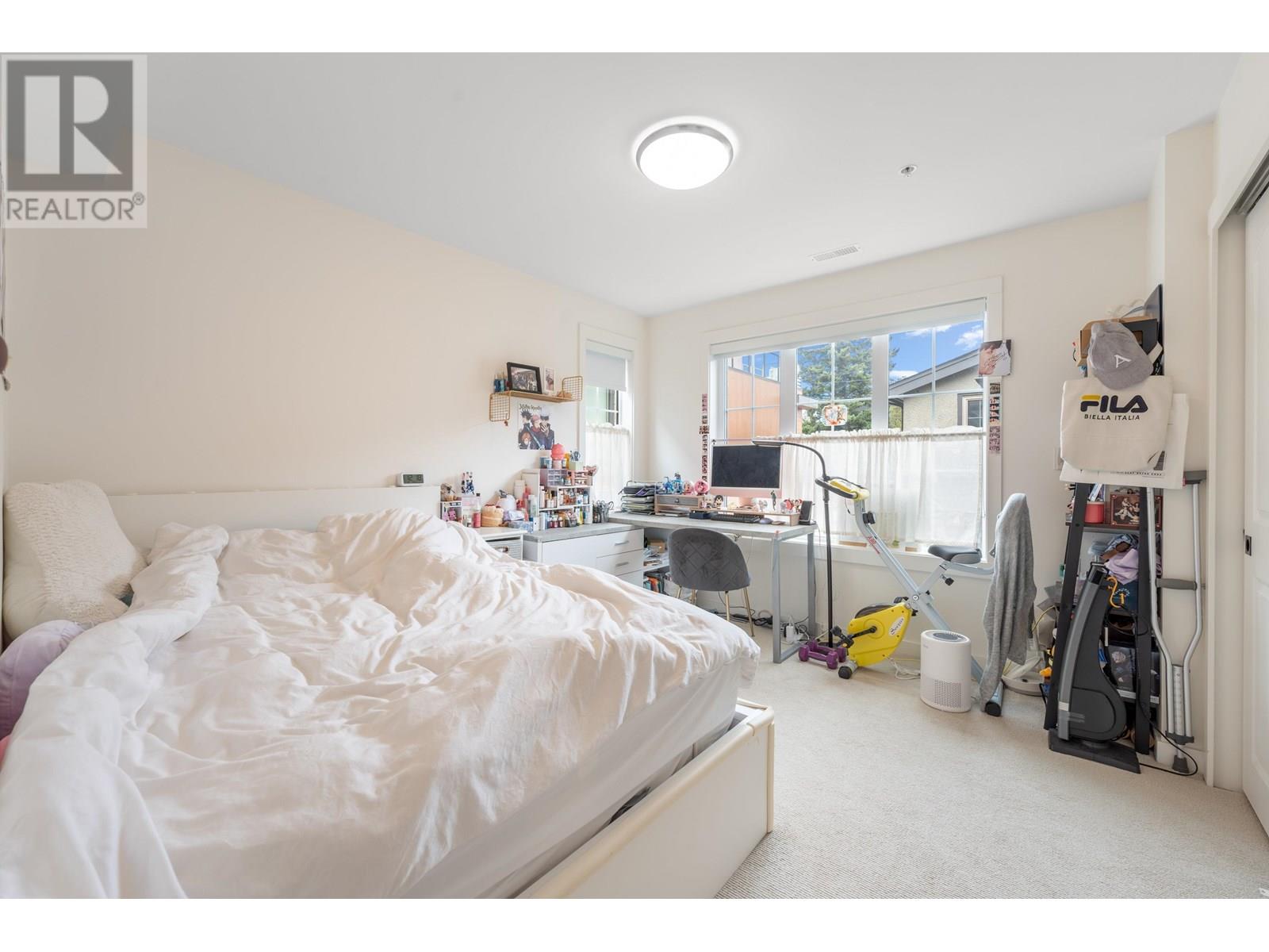 Photo 25 of 451 W 63rd Avenue, Vancouver BC