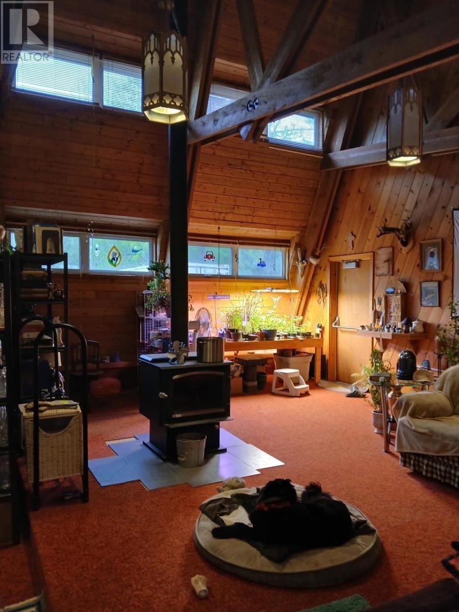 Property 13 of 32 of 1413 West Caledonia Road