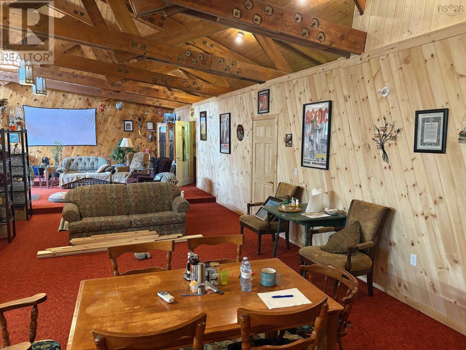 Property 7 of 32 of 1413 West Caledonia Road