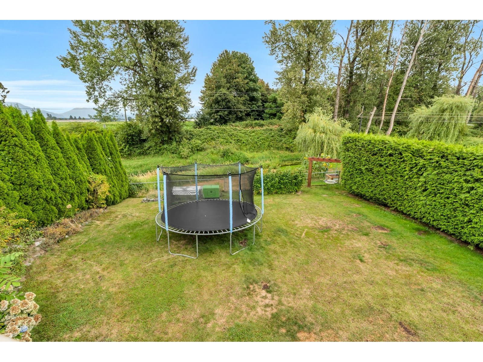 Photo 10 of 9960 Jones Drive East Chilliwack, Chilliwack BC