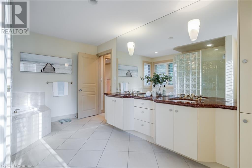Photo 6 of 34 Harrington Place, Ancaster ON